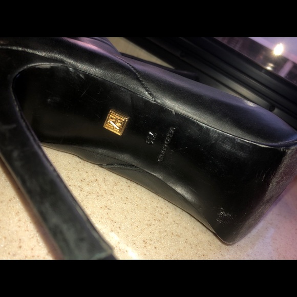 Black leather boots - Picture 6 of 8